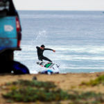 camio y surfer